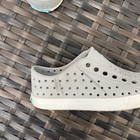 Native Jeffersons kid shoes children’s size 7 - Picture 4 of 5